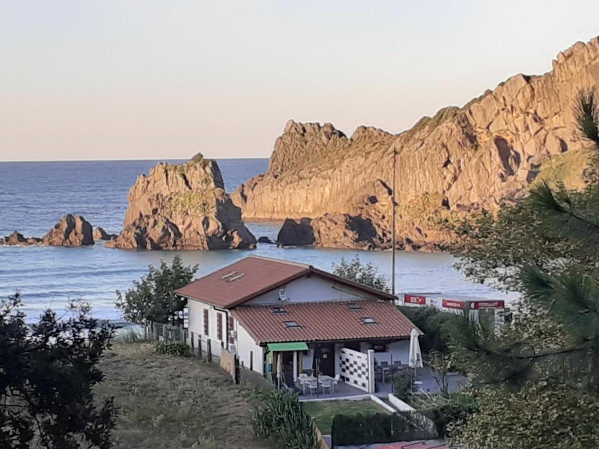Playa Laga Villa Ibarrangelu Exterior photo