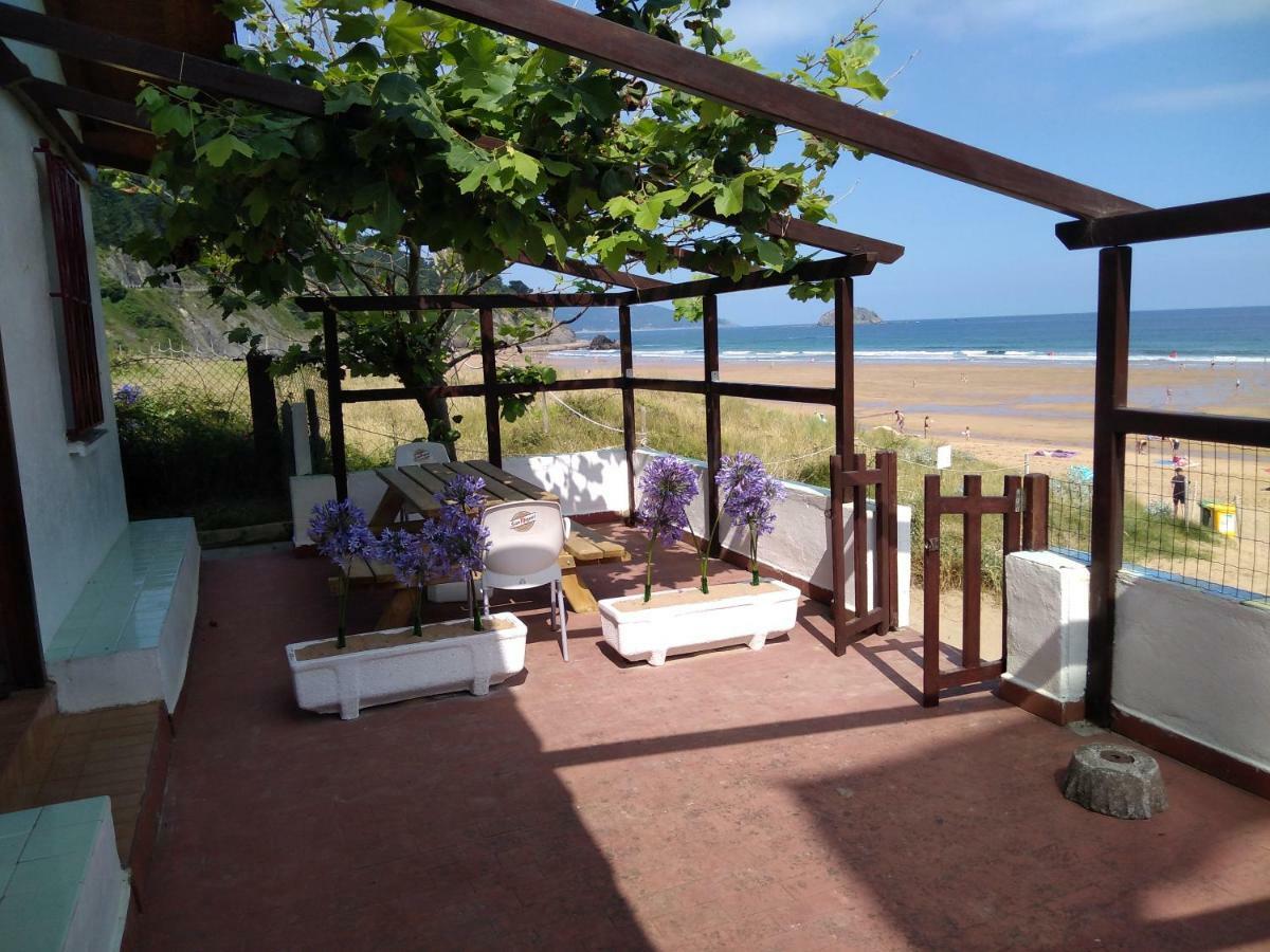 Playa Laga Villa Ibarrangelu Exterior photo